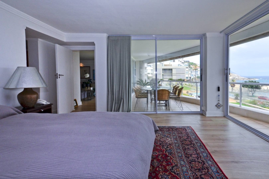 To Let 2 Bedroom Property for Rent in Bantry Bay Western Cape